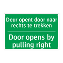 Deur opent door naar rechts te /.../ - Door opens by pulling right /.../
