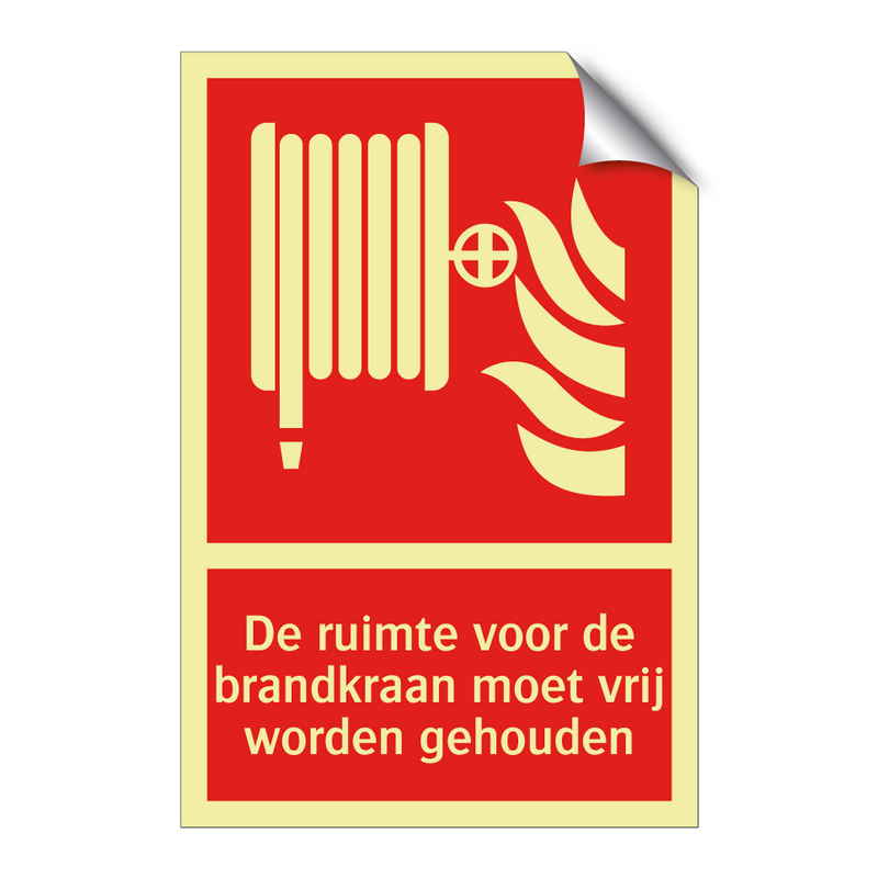 De ruimte voor de brandkraan moet vrij worden gehouden