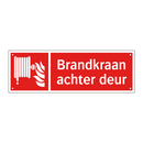 Brandkraan achter deur