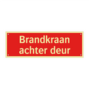 Brandkraan achter deur