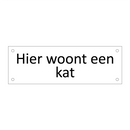Hier woont een kat & Hier woont een kat & Hier woont een kat