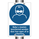Baby's moeten beschermd worden door hun ogen af te schermen