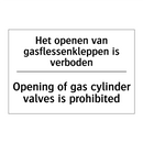 Het openen van gasflessenkleppen /.../ - Opening of gas cylinder valves /.../