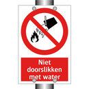 Niet doorslikken met water