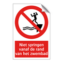 Niet springen vanaf de rand van het zwembad