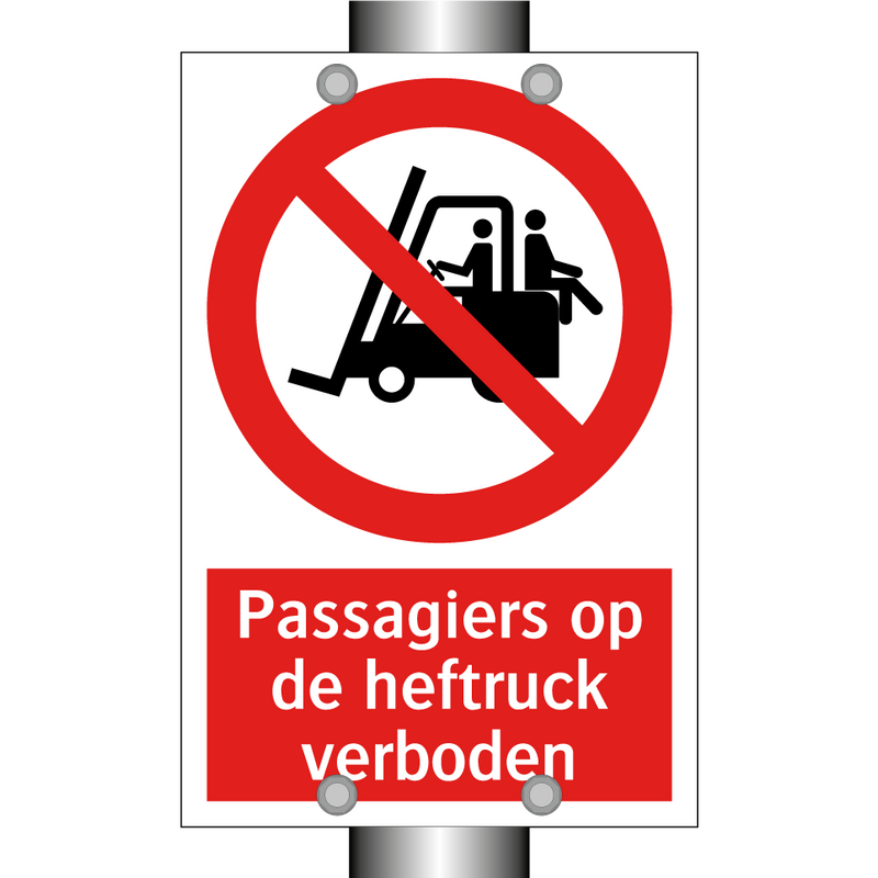 Passagiers op de heftruck verboden