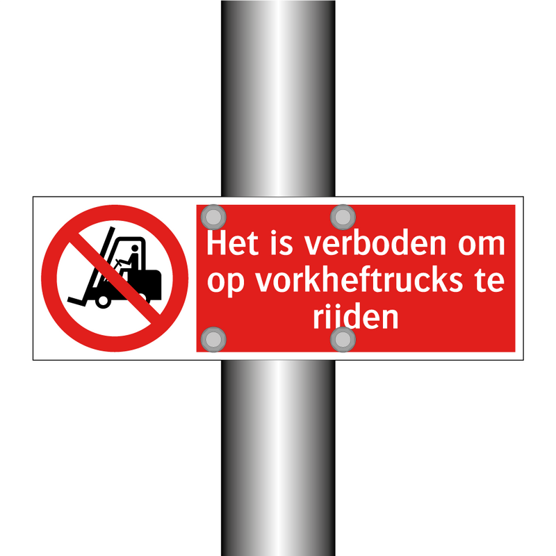 Het is verboden om op vorkheftrucks te rijden