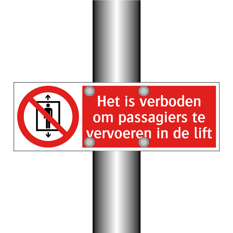 Het is verboden om passagiers te vervoeren in de lift