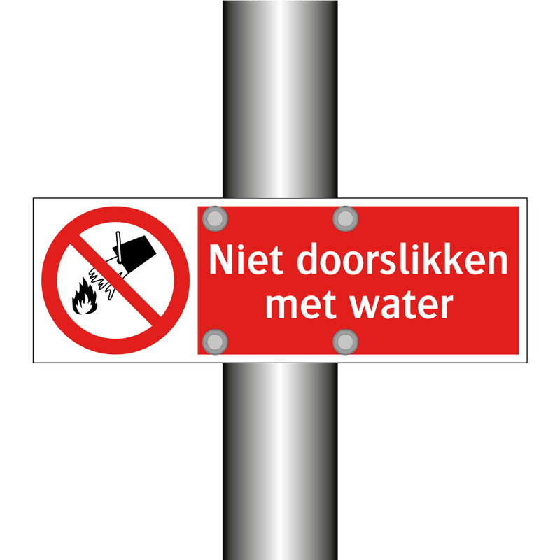 Niet doorslikken met water