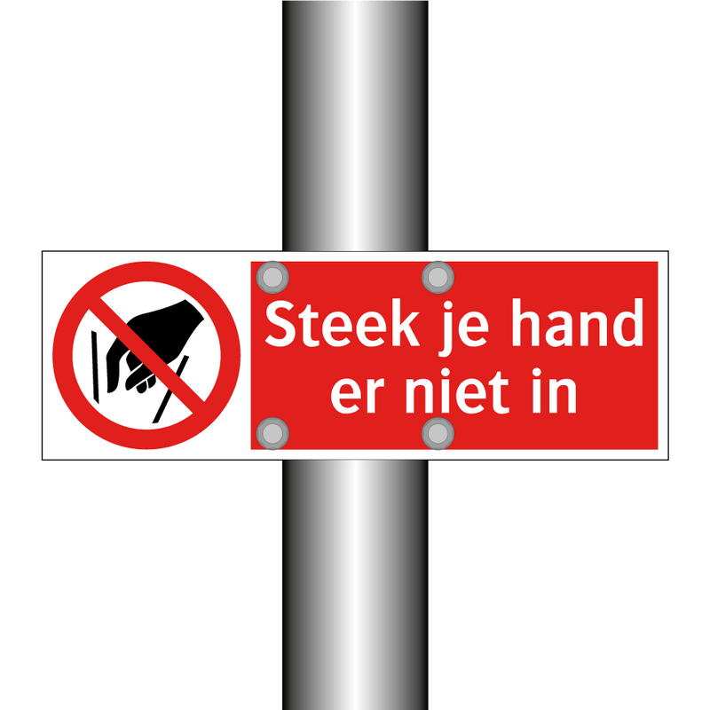 Steek je hand er niet in