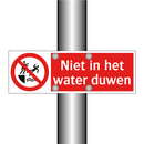 Niet in het water duwen