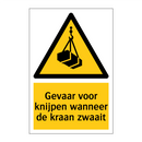 Gevaar voor knijpen wanneer de kraan zwaait